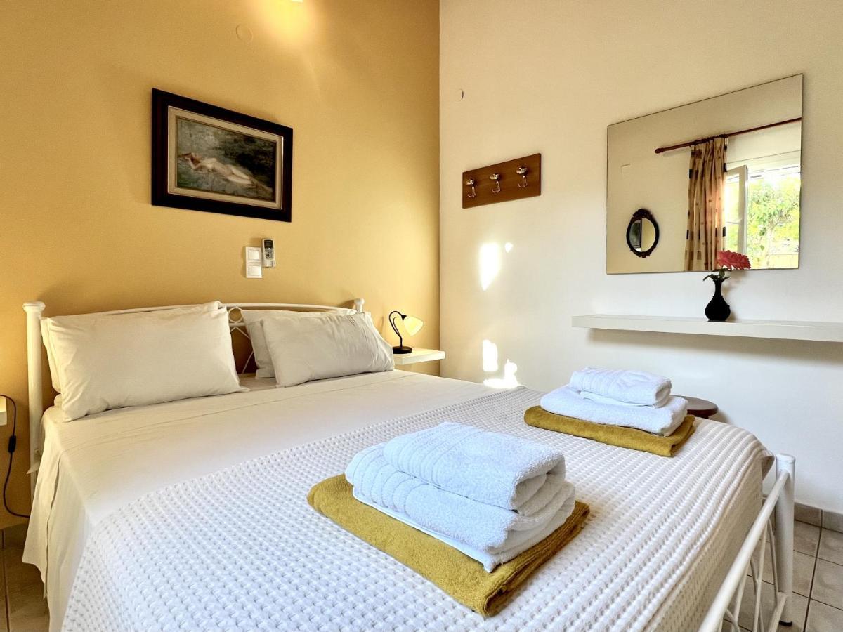 Villa Neptune Livathos  Eksteriør billede