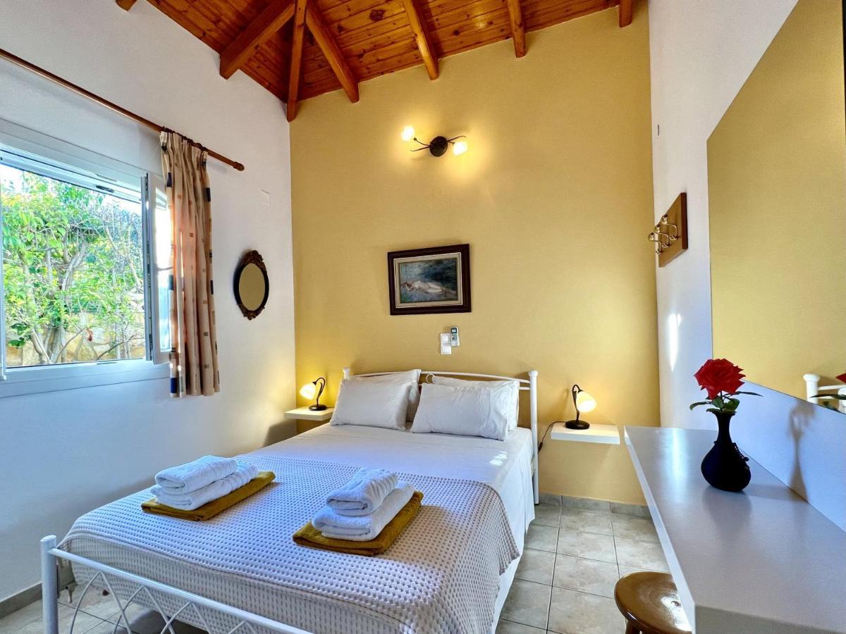 Villa Neptune Livathos  Eksteriør billede